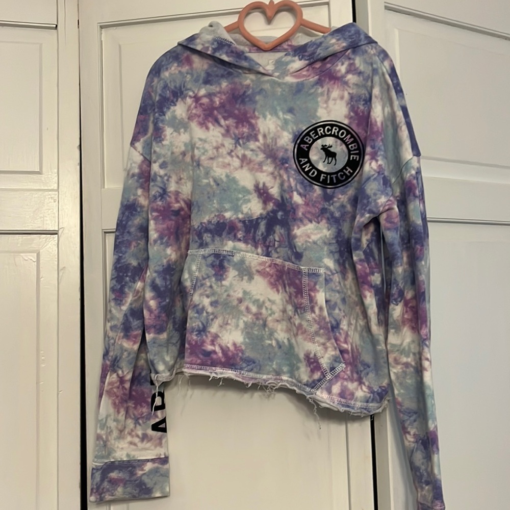 VGUC- Girls Abercrombie and Fitch cropped sweatshirt, size 9/10